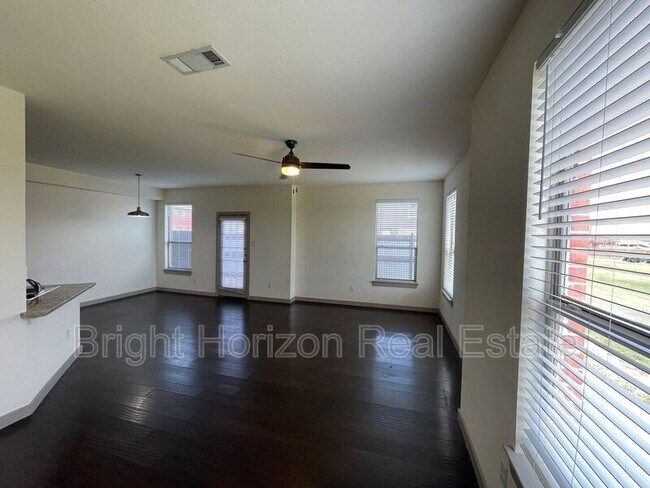 Foto del edificio - 3617 Valley Vista Dr