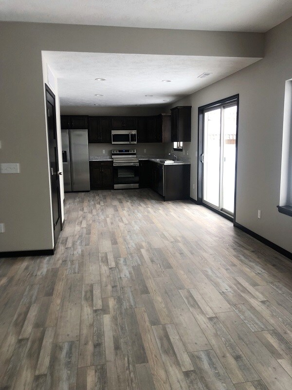 Foto del edificio - 9437 W Liam St