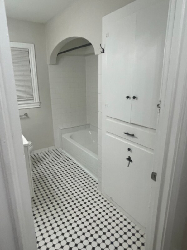 Building Photo - 333 Alexander Hamilton Dr