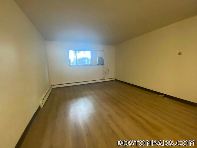 Foto del edificio - 10 Riverside St