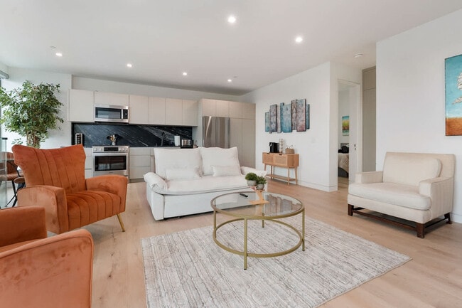 Foto del edificio - 5511 Los Robles Dr