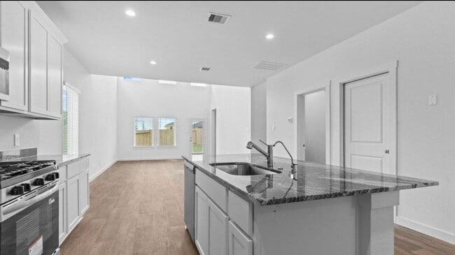 Building Photo - 8051 Marchese Dr