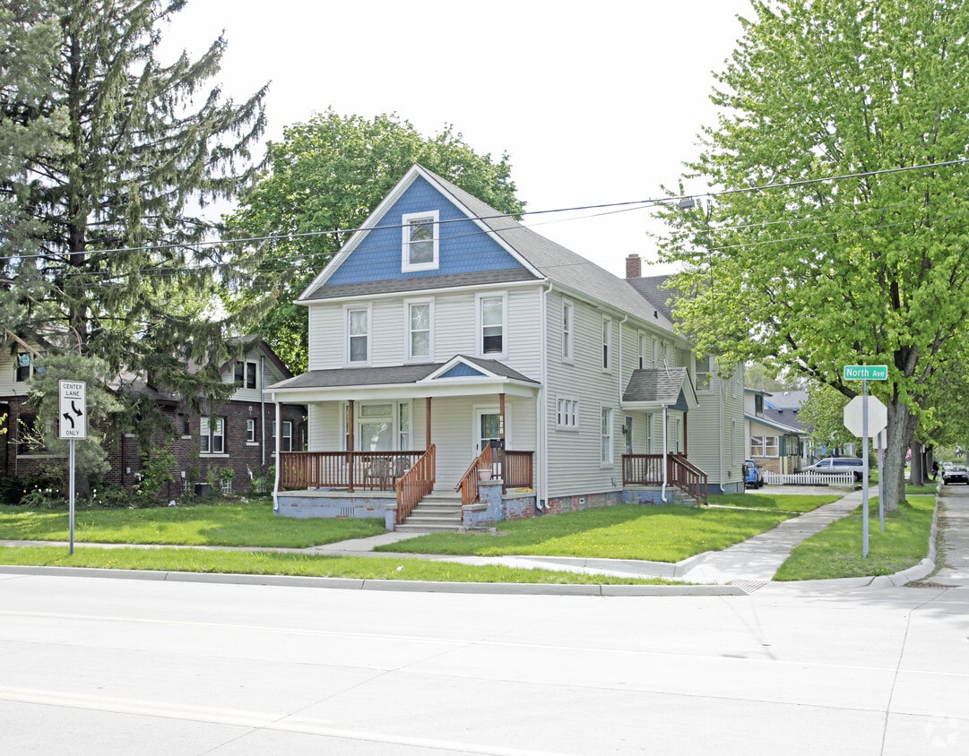 247 North Ave, Mount Clemens, MI 48043 Apartments in Mount Clemens