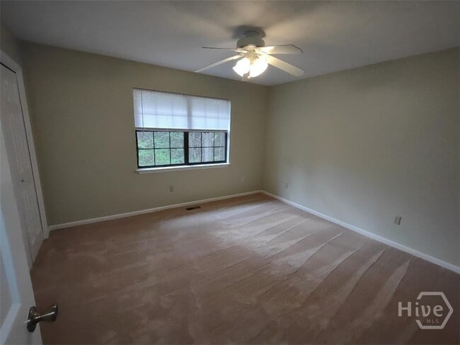 Foto del edificio - 282 Greenwich Dr