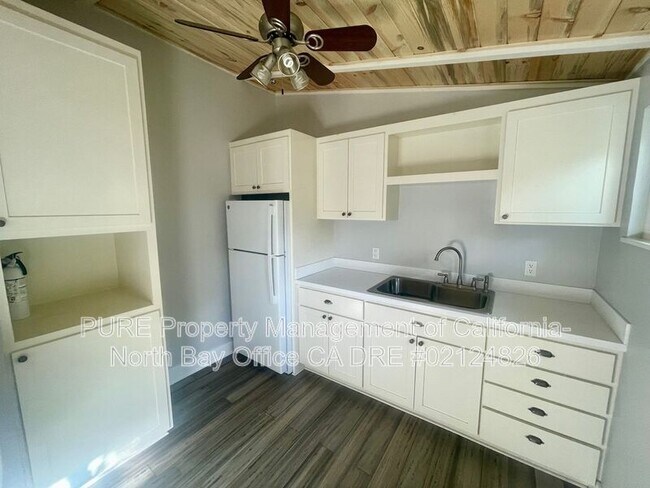 Building Photo - 239 Keokuk St