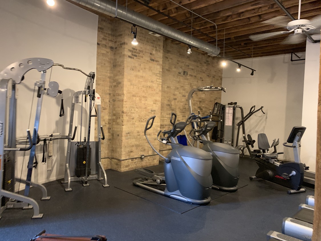 Foto principal - 226 N Clinton St