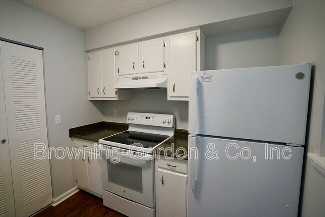Building Photo - 411 Summit Ridge Pl
