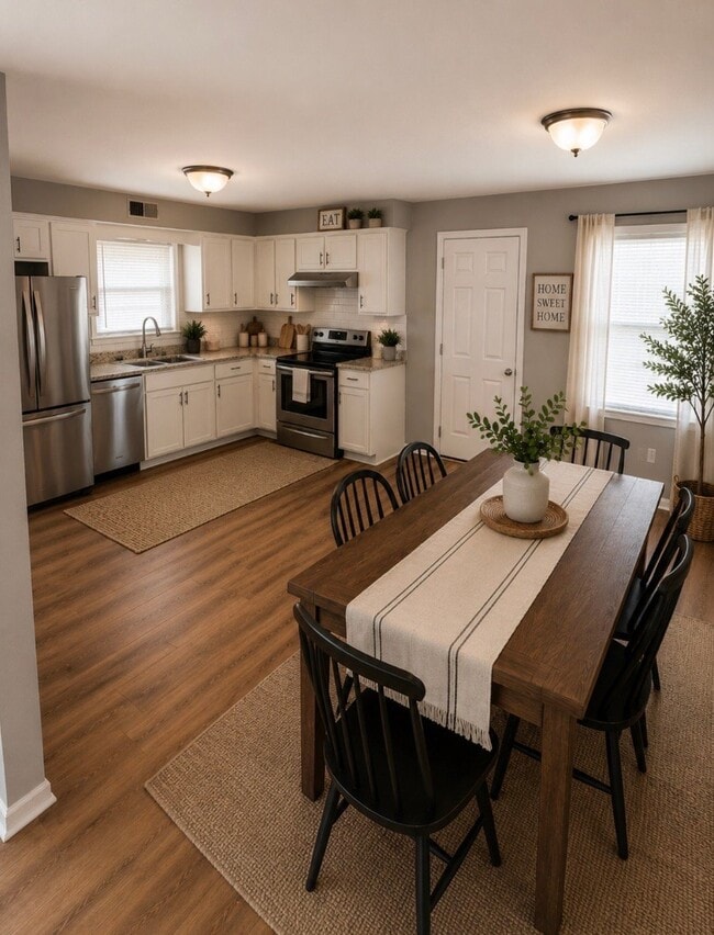 Building Photo - 4832 Wellborn Dr