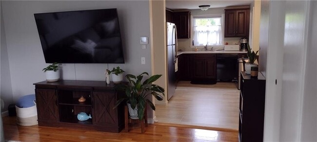 Foto del edificio - 4 Almy Ct