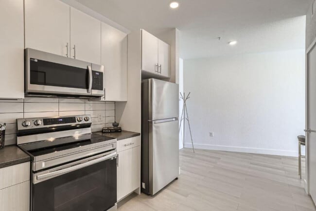 Building Photo - 9511 E 23rd Ave