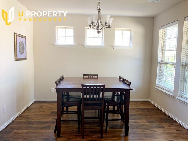 Foto del edificio - Great location, nice community! Make it yo...