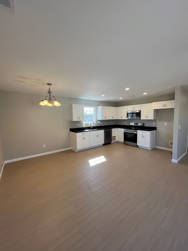 Building Photo - 496 State Rd S-42-2289