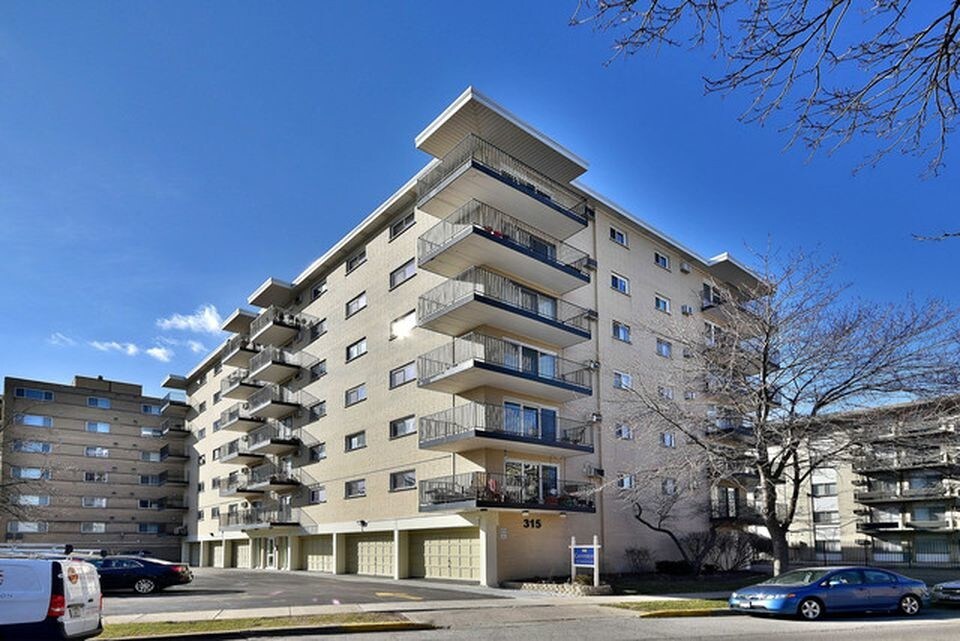315 Desplaines Ave Unit 304, Forest Park, IL 60130 Condo for Rent in