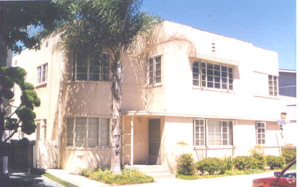 Foto del edificio - 917 E 1st St