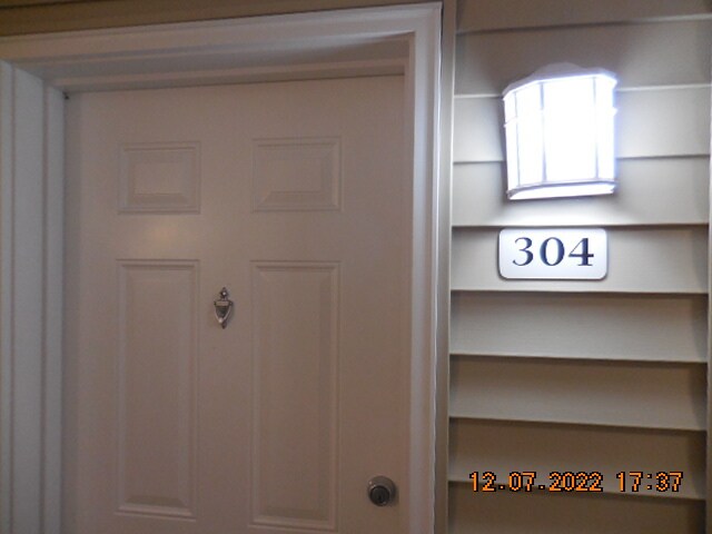 Building Photo - 750 NW 185th Ave