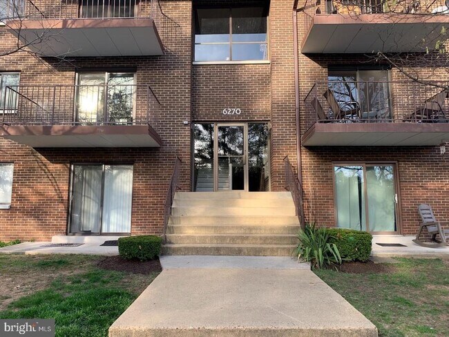 Building Photo - 6270 Edsall Rd