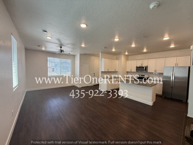 Foto del edificio - NO DEPOSIT option available for qualified renters with Obligo!