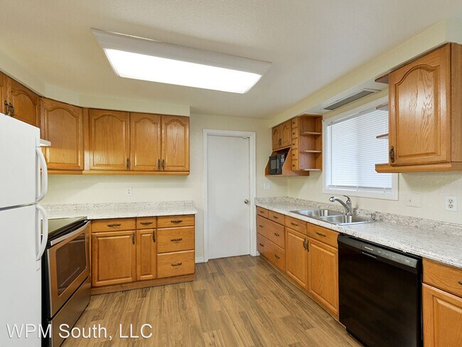 Foto del edificio - 4 br, 1.5 bath House - 26421 128th Ave SE