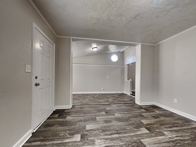 Building Photo - 5150 Corsair Ave