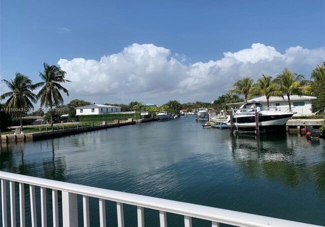 Building Photo - 2225 NE 123rd St