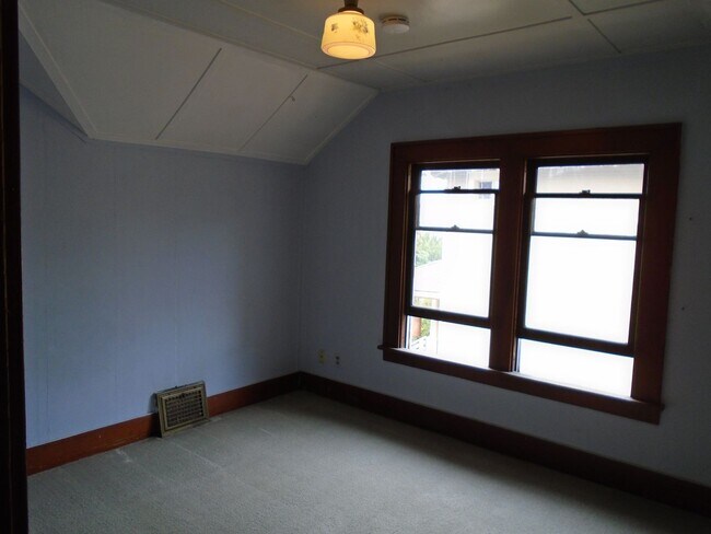 Foto del edificio - 1006 N Garden St