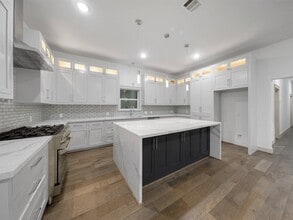 Building Photo - 1209 Tabor St