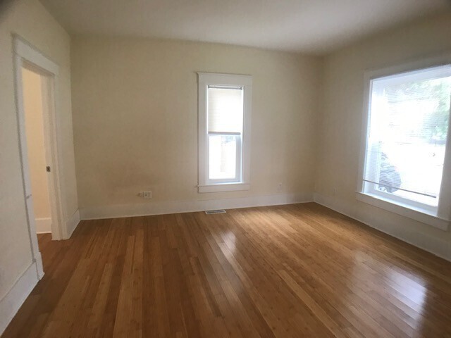 Building Photo - Beautiful Home In Berrien Springs
