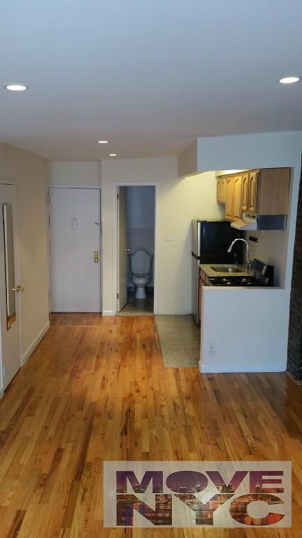 Building Photo - 86 E 3rd St