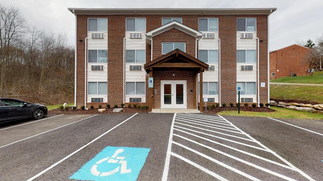 Hampshire Estates Apartments and Self Storage Apartments 51 Hampshire