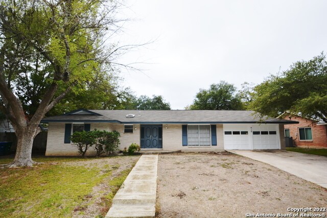 Building Photo - 410 Tango Dr
