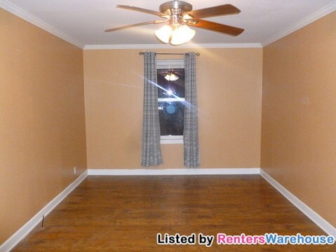 Building Photo - 208 E Sagefield Dr