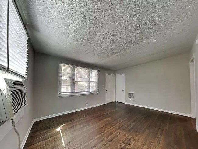 Foto del edificio - 718 26th Ave N