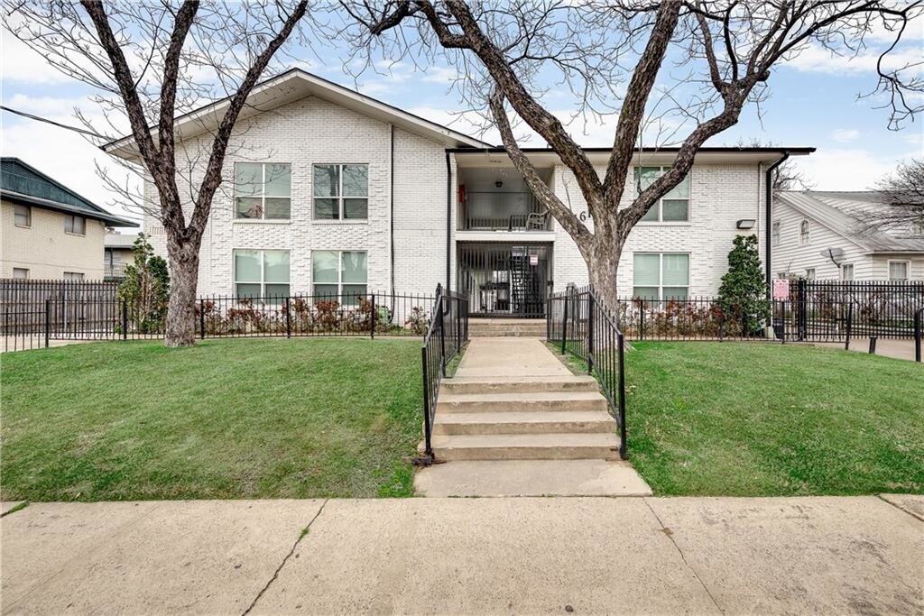 Foto principal - 4611 Munger Ave