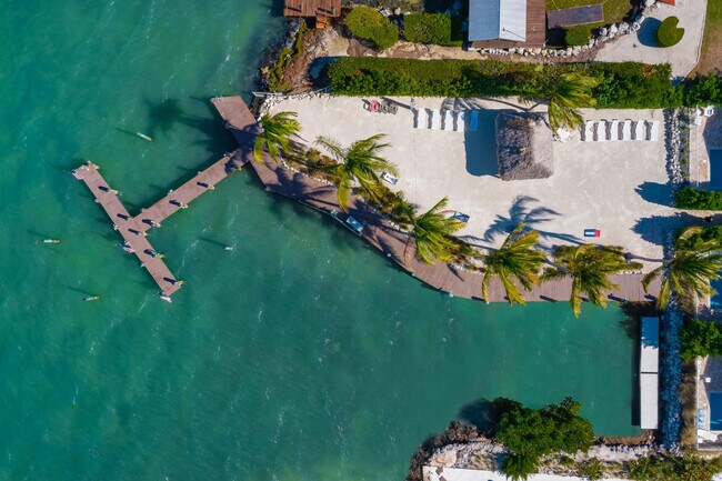 Building Photo - 2146 Overseas Hwy