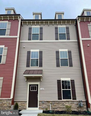 Foto principal - 302 Faversham Pl