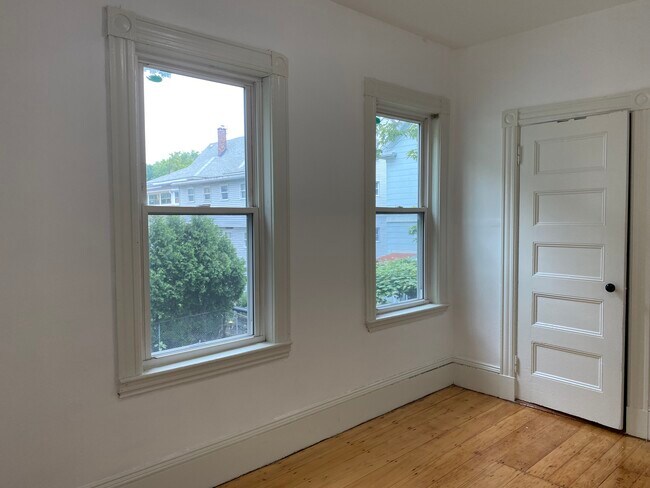 Bedroom - 47 Saint James Ave