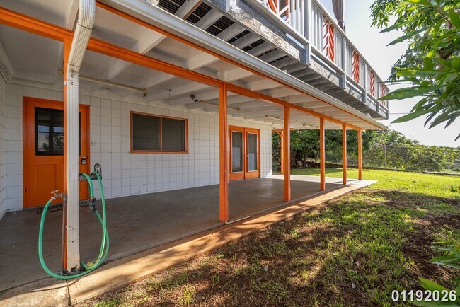 Foto del edificio - $2,600 / 1br - 1 BED 1 BATH DUPLEX (Honolulu)