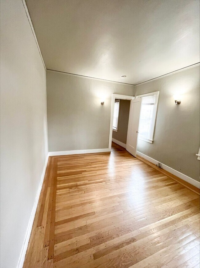 Foto del edificio - 2801 H St