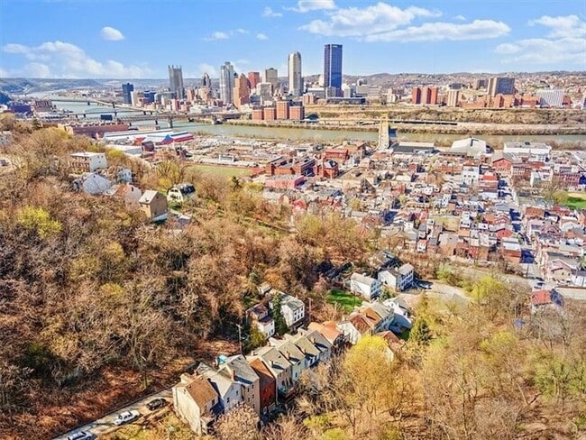 Photo - 39 Welsh Way House