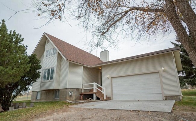 Foto del edificio - 6 BED 3 BATH HOME IN AMMON, IDAHO