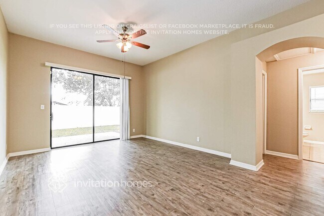 Foto del edificio - 3619 Briar Run Dr