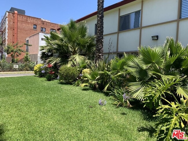 Foto del edificio - 1330 S Wilton Pl
