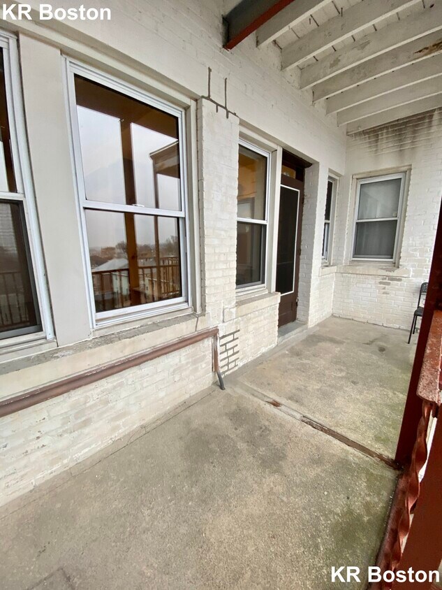 Building Photo - 116 Washington St