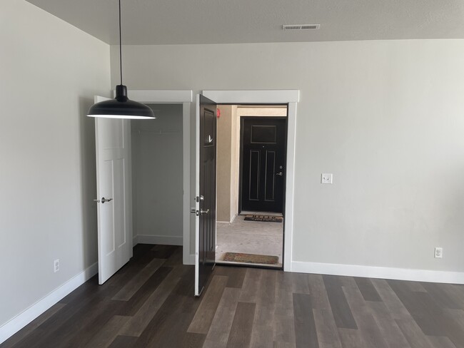 Building Photo - 13226 S Andros Ln