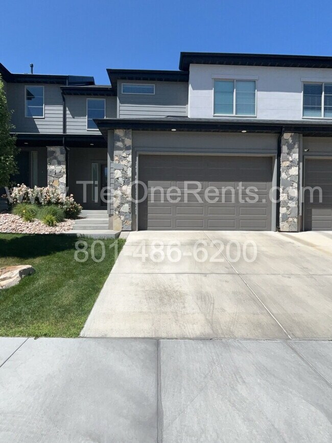 Building Photo - NO DEPOSIT option available for qualified ...