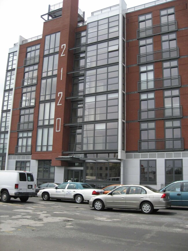 Building Photo - 2120 Vermont Ave NW