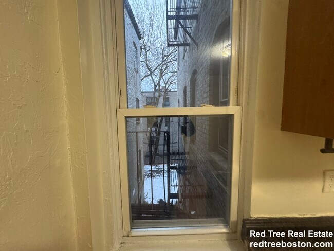 Foto del edificio - 51 S Huntington Ave