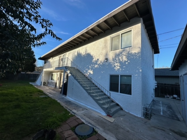 Building Photo - 5440 Capistrano Ave