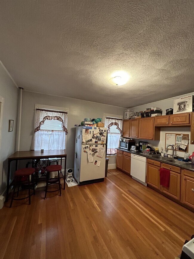 Foto del edificio - 578 Main St