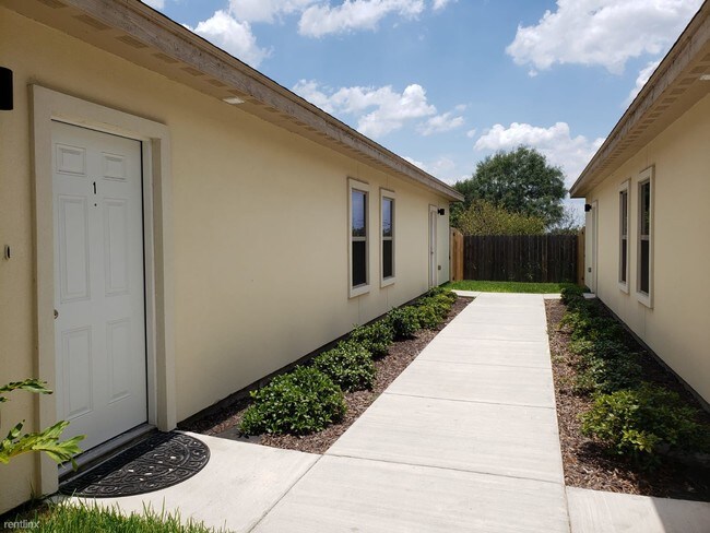 Building Photo - 2 br, 2 bath  - 2112 Garden Ridge Dr Unit 03